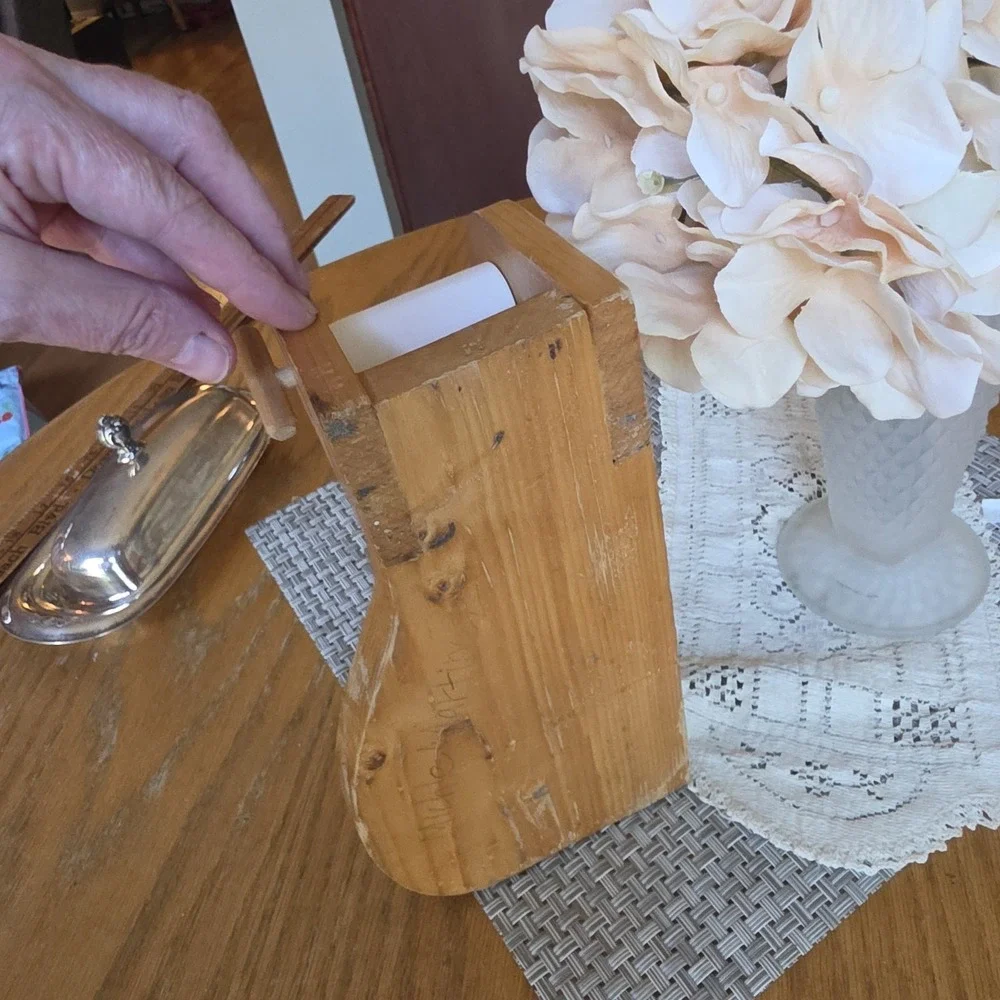 Vintage Wood Kitchen Wall Note Taker Roll Paper Holder Grocery List Farmhouse